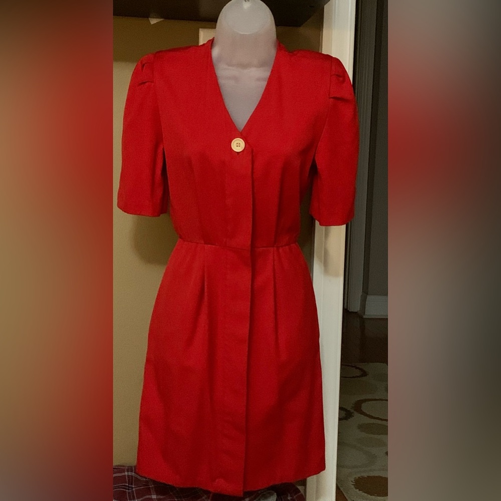 VTG 80’s Albert Nipon modern RED midi with pockets size 4 classic 80’s design